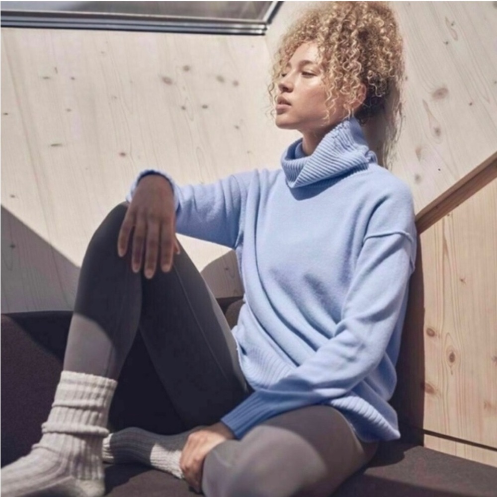 Women's Athleta Periwinkle Lavender Bayshore Cashmere Wool Turtleneck Sweater S